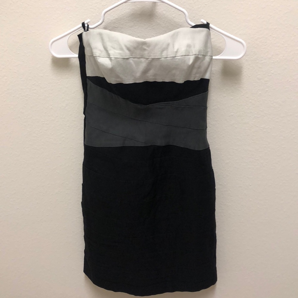 Black bodycon striped dress